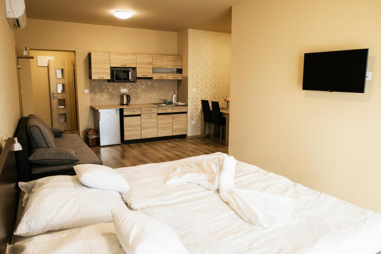 Jazmin apartmány Velky Meder Exterior foto