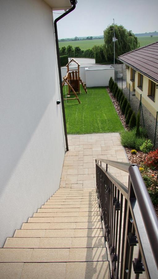 Jazmin apartmány Velky Meder Exterior foto