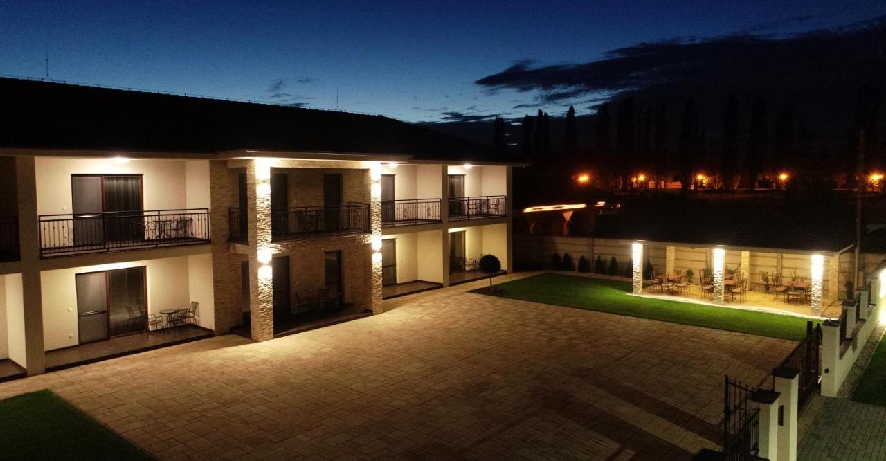Jazmin apartmány Velky Meder Exterior foto