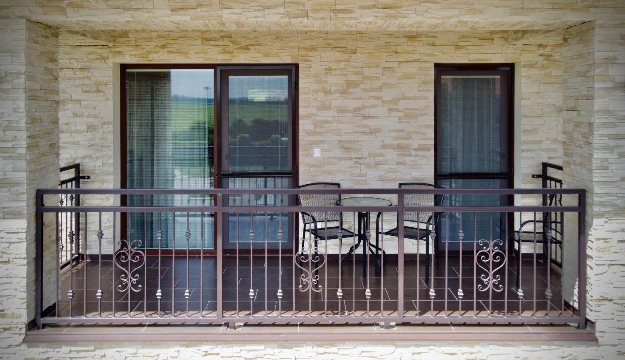 Jazmin apartmány Velky Meder Exterior foto