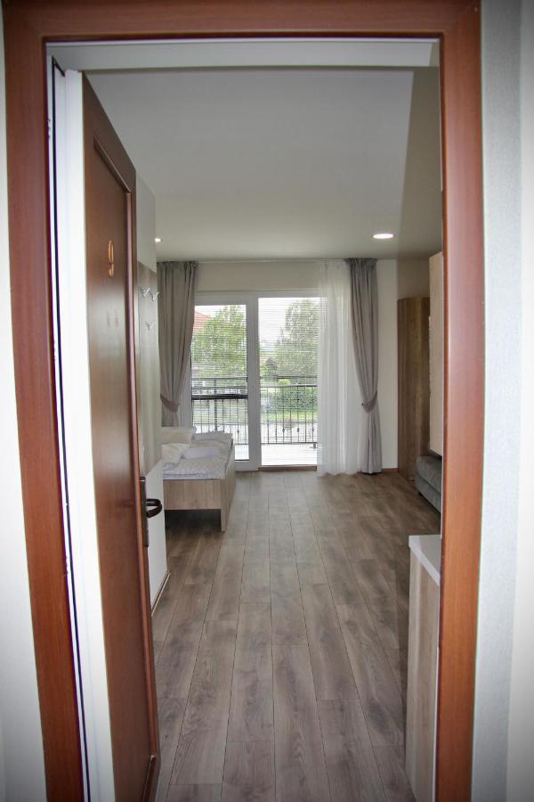 Jazmin apartmány Velky Meder Exterior foto